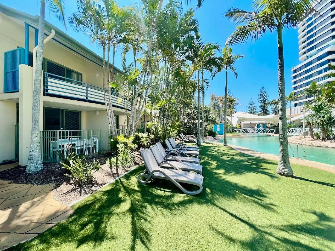 Апартаменты Diamond Beach 70 Голд-Кост